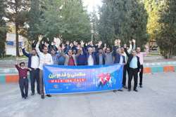 پیاده روی کارکنان مرکز بهداشت شهرستان بیرجند به مناسبت هفته تربیت بدنی با 